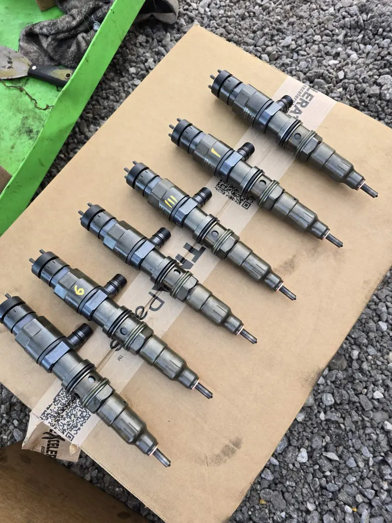 Set of diesel fuel injectors